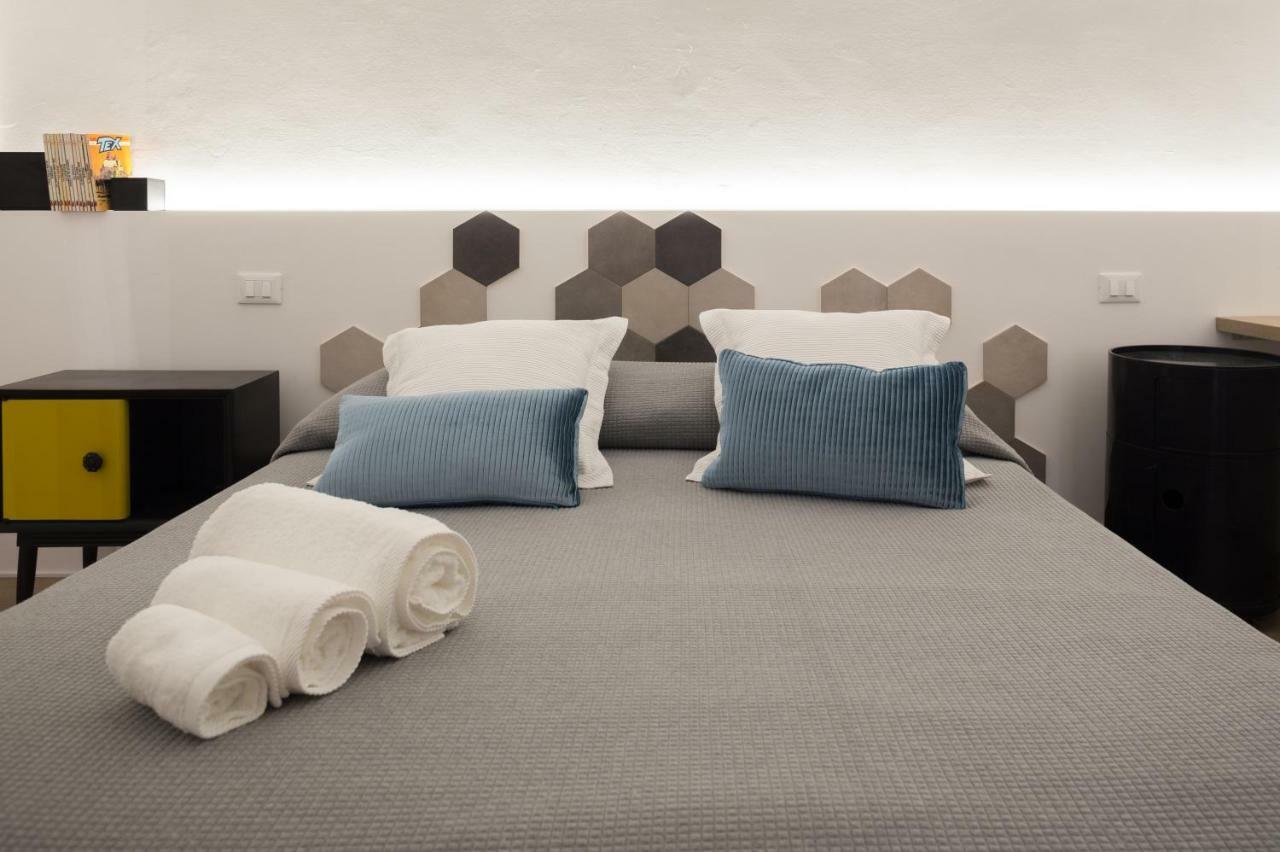 B22 - Comfy Beautiful Loft Apartment โมโนโปลี ภายนอก รูปภาพ