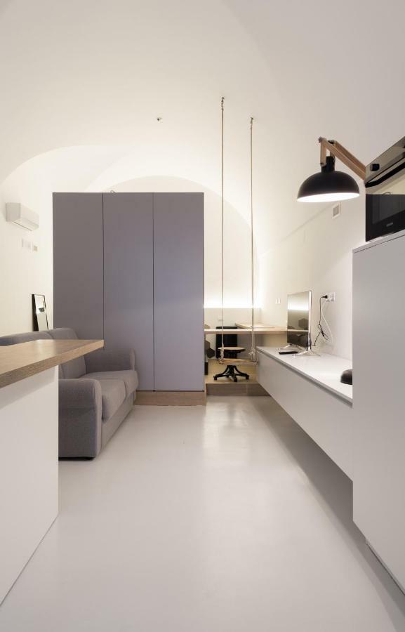 B22 - Comfy Beautiful Loft Apartment โมโนโปลี ภายนอก รูปภาพ